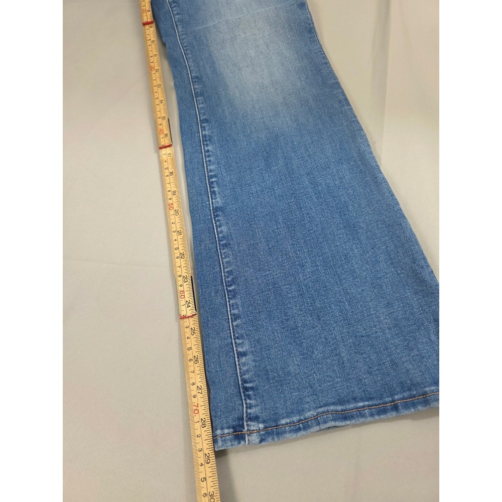 American Eagle Next Level Stretch Flare Jeans Medium Wash Size 8 Womens - Picture 6 of 15